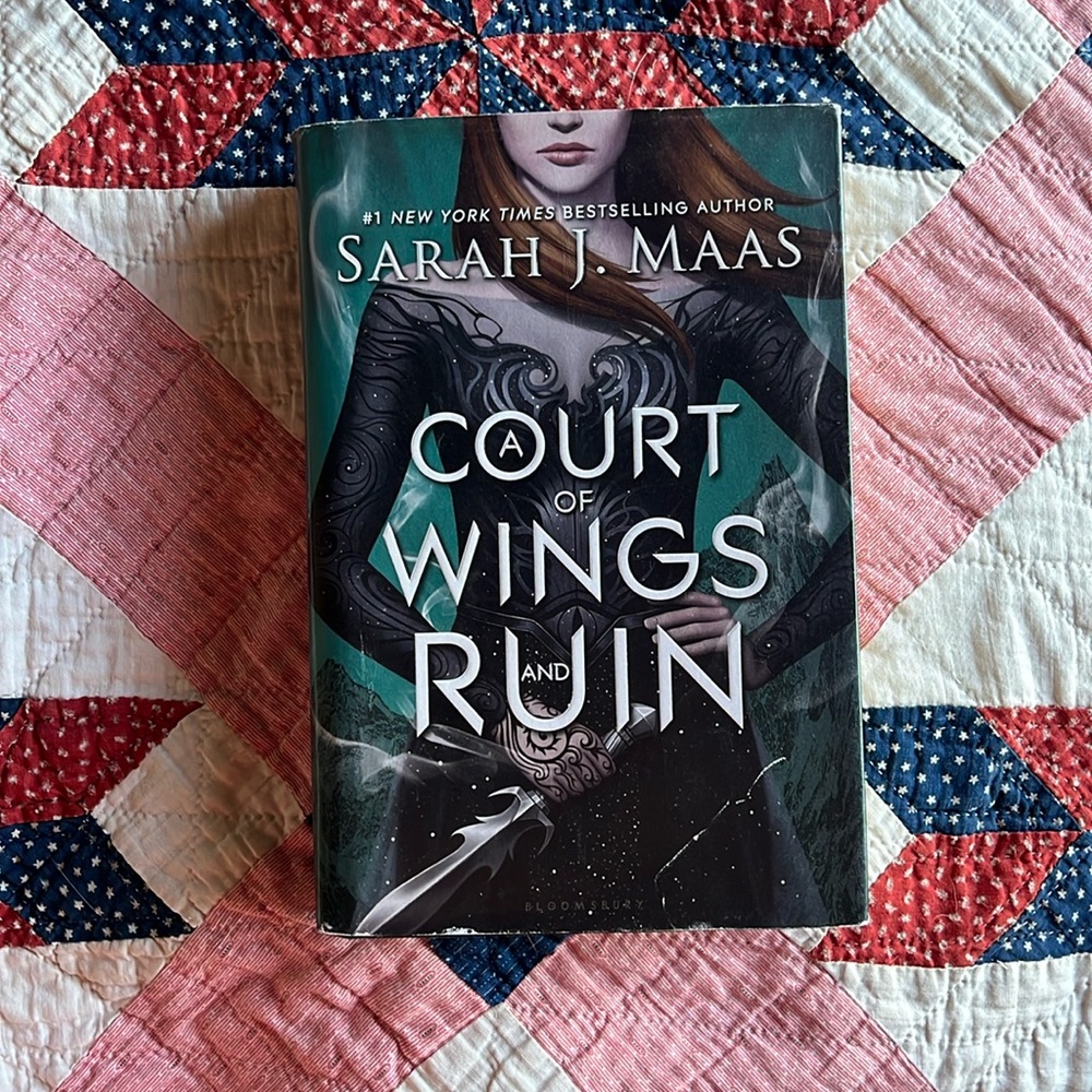 A Court of Wings and Ruin OOP Original Cover